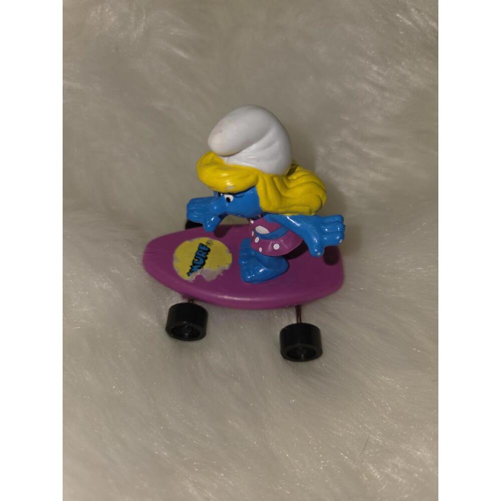 Vintage Smurfette on Purple Skateboard Figurine